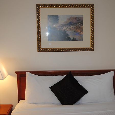 Economy Inn Едмонтон Екстер'єр фото
