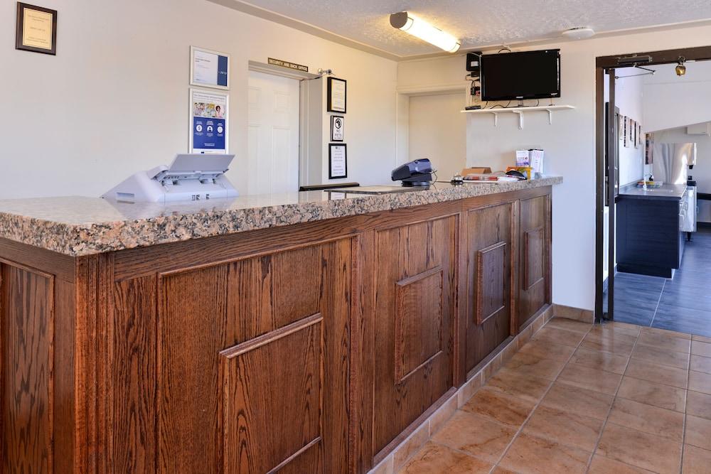 Economy Inn Едмонтон Екстер'єр фото
