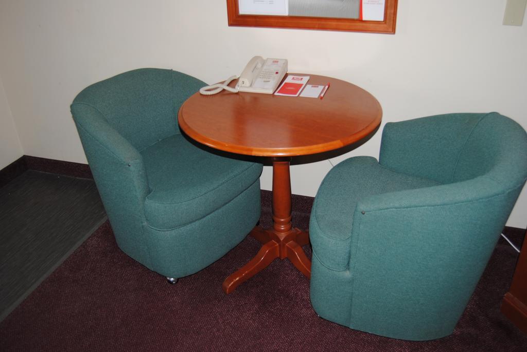 Economy Inn Едмонтон Екстер'єр фото