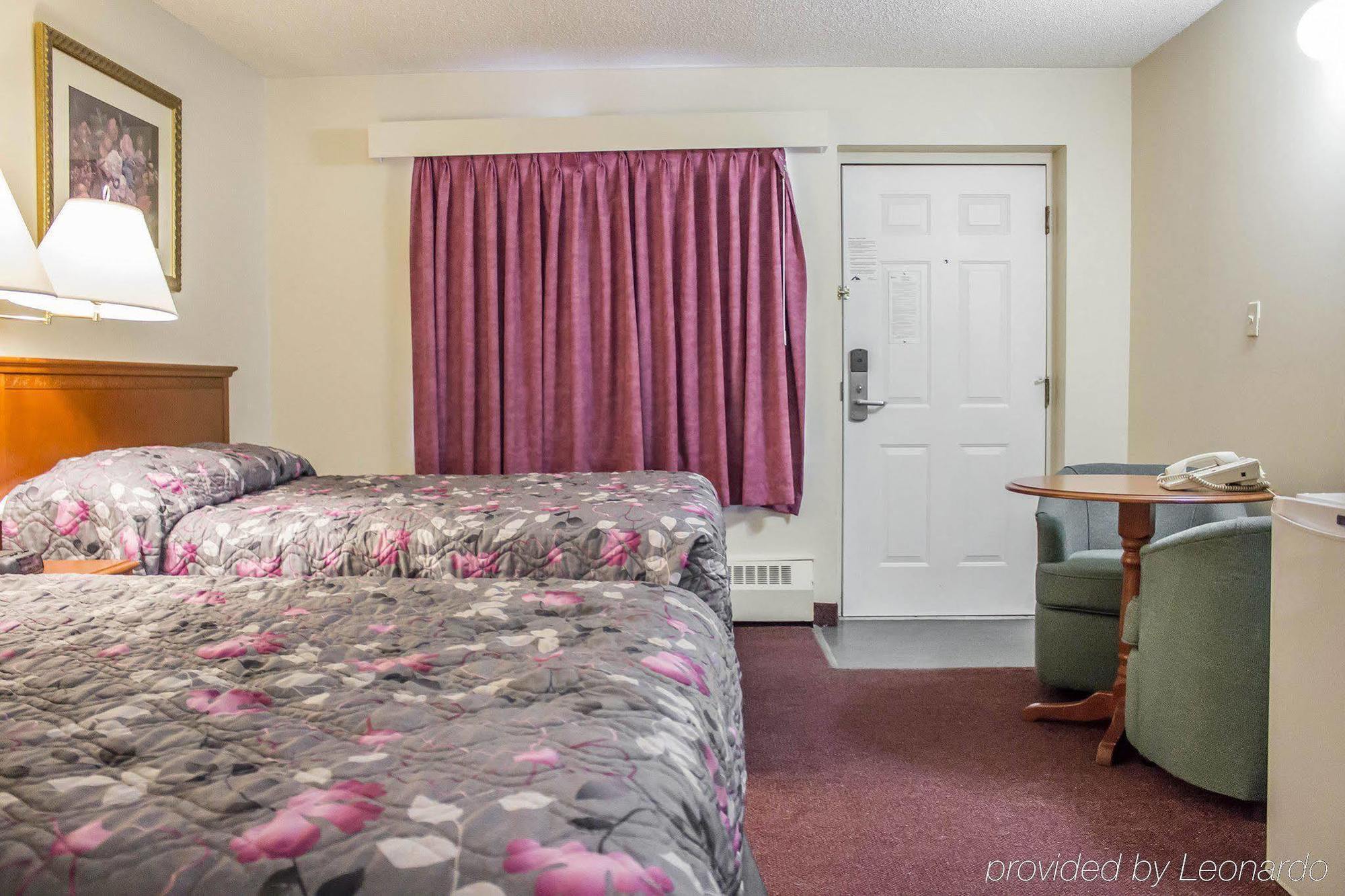 Economy Inn Едмонтон Екстер'єр фото