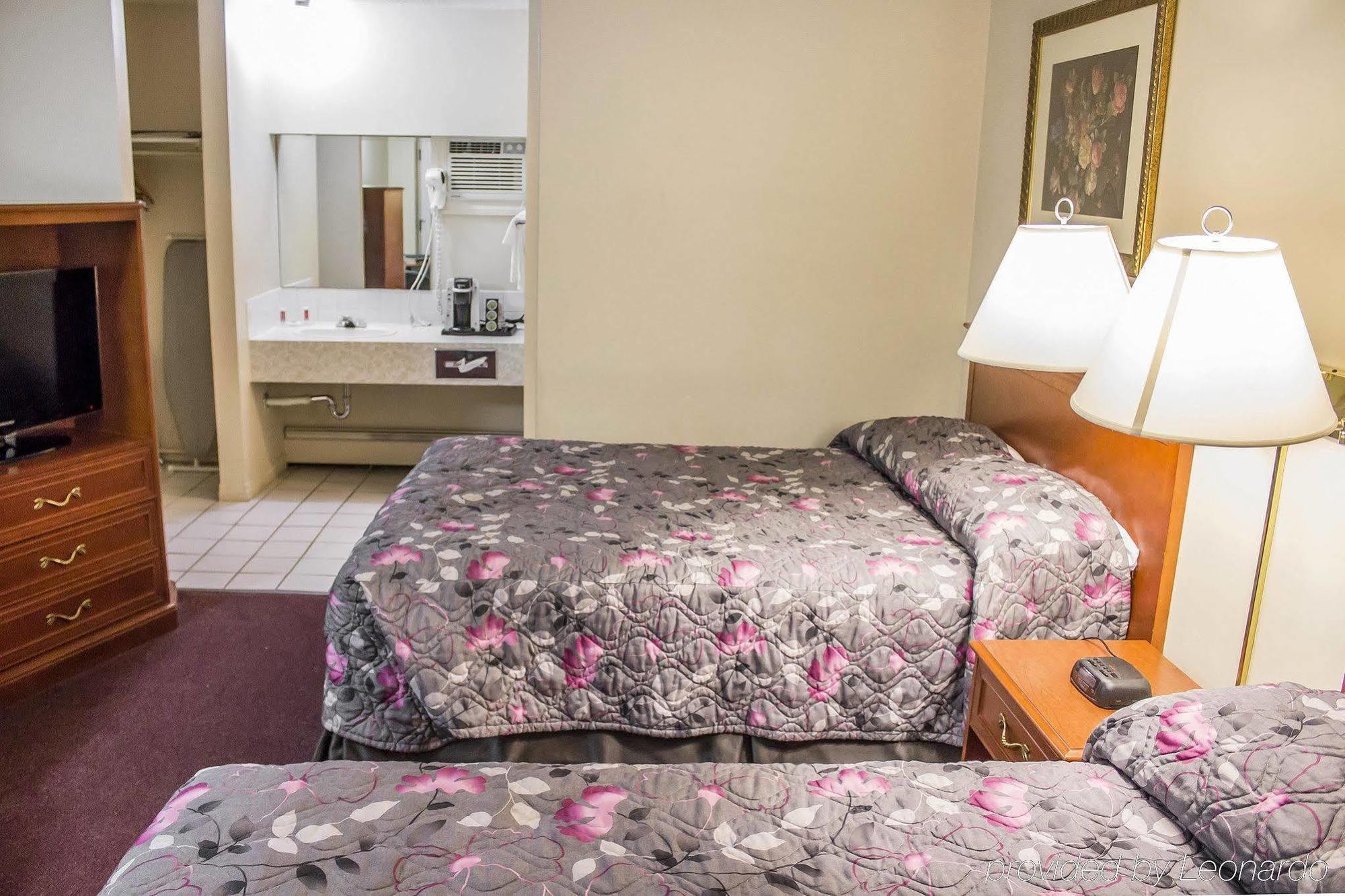 Economy Inn Едмонтон Екстер'єр фото