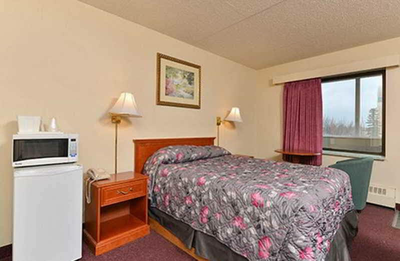 Economy Inn Едмонтон Екстер'єр фото